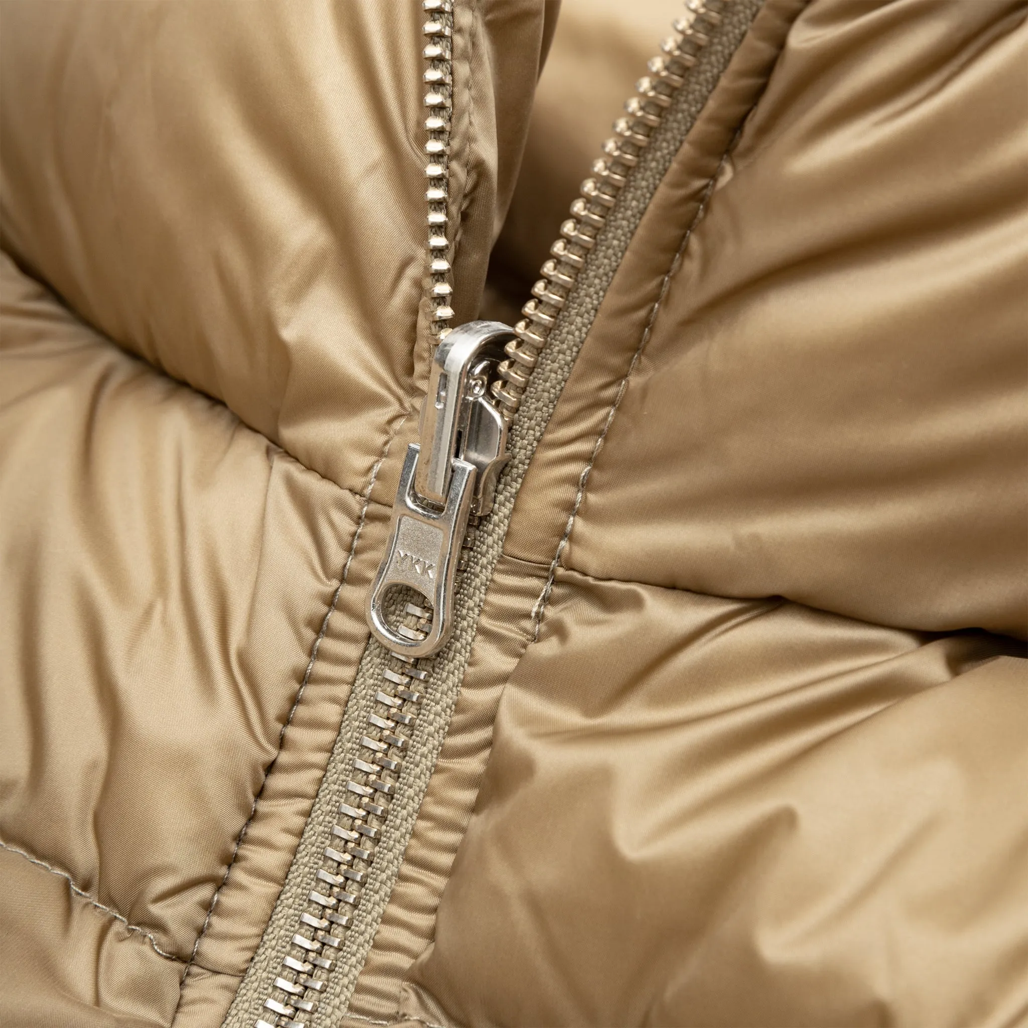 DOWN LINER WITH POCKETS