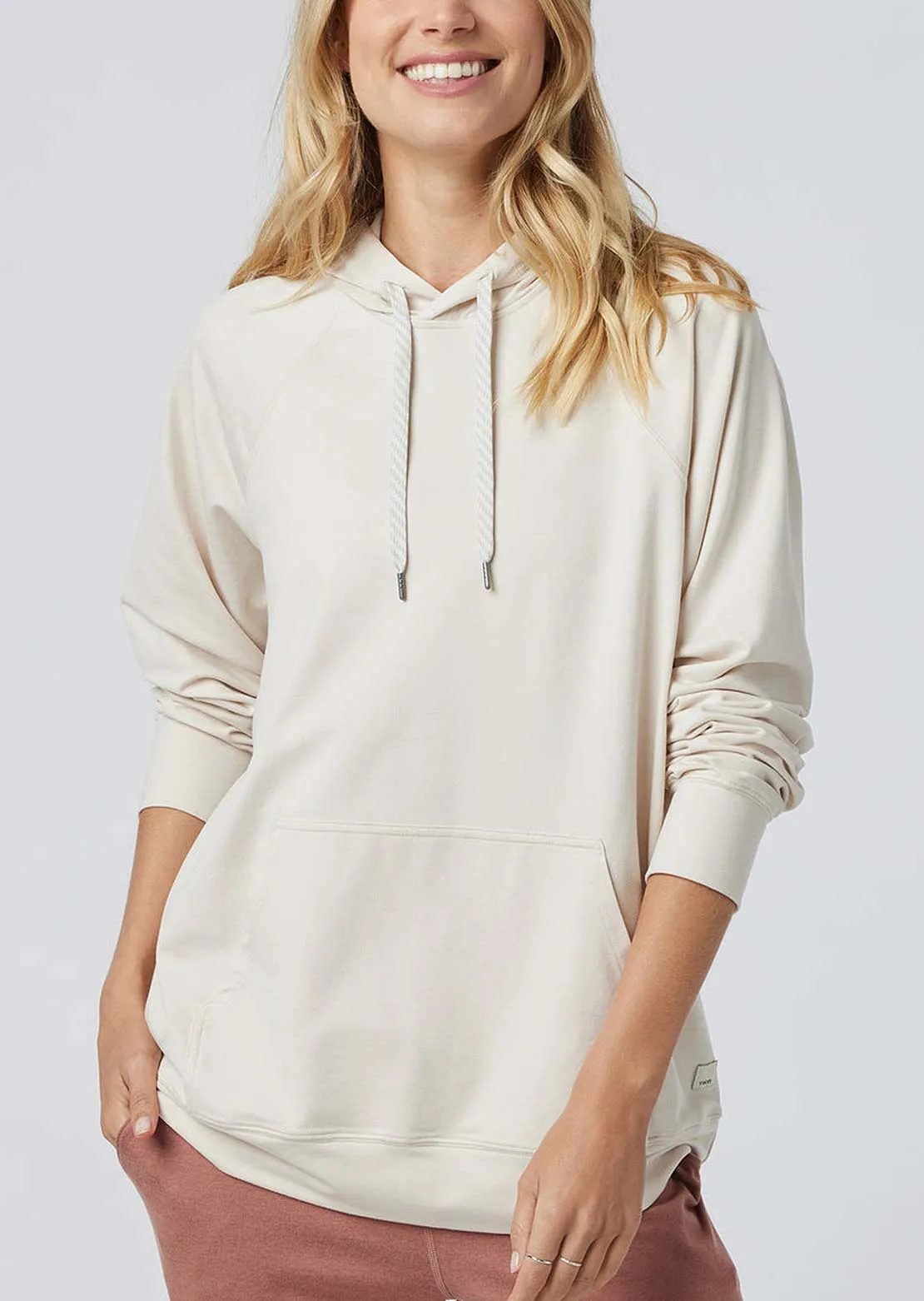 Vuori Women's Halo Oversized Hood