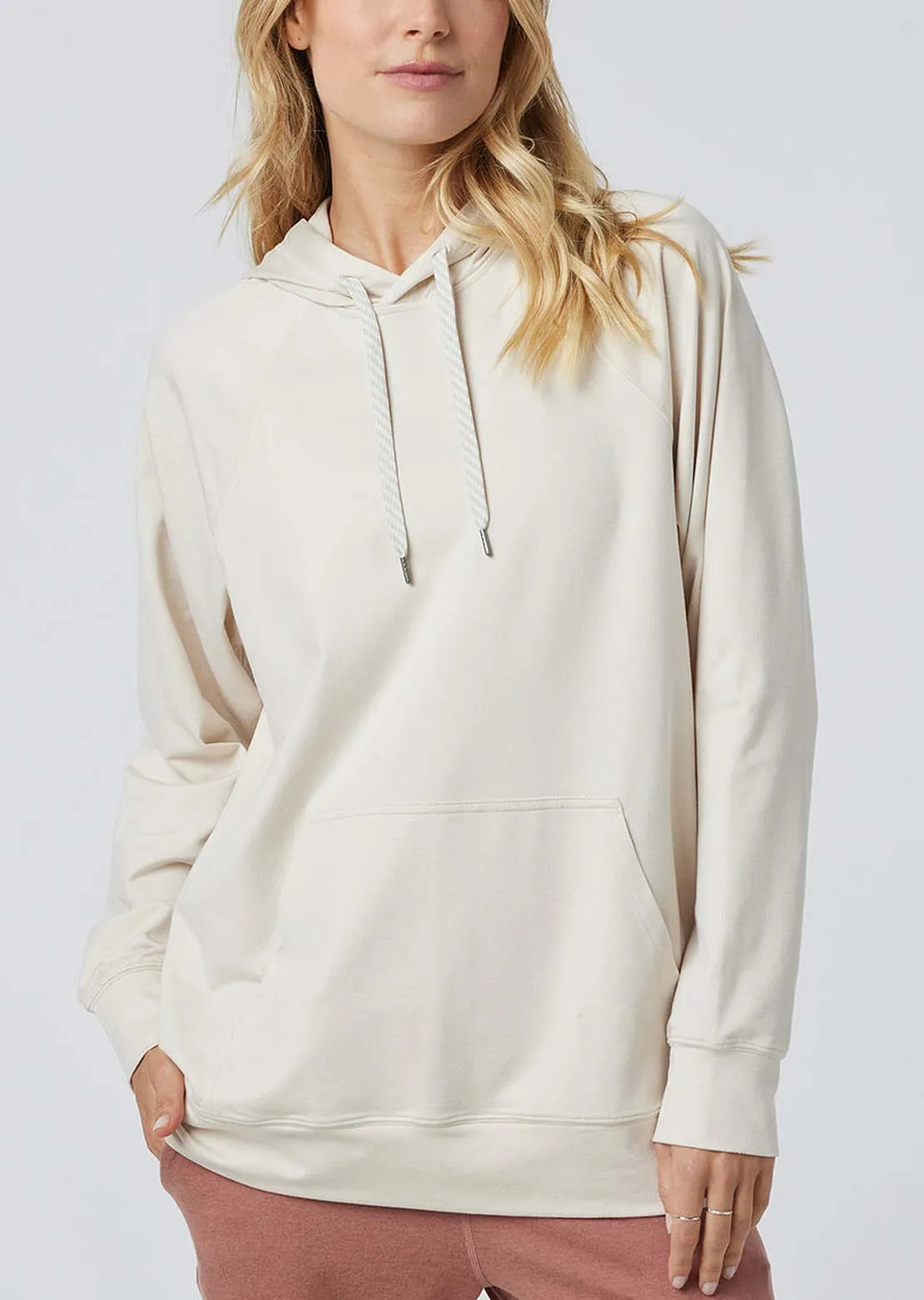 Vuori Women's Halo Oversized Hood